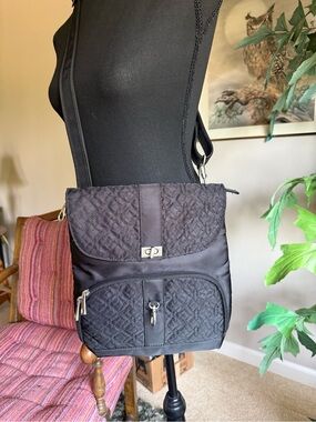 Travelon Anti Theft Black Quilted Crossbody Bag with Front Zip Pocket